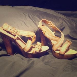 Charolette Rousee size 6